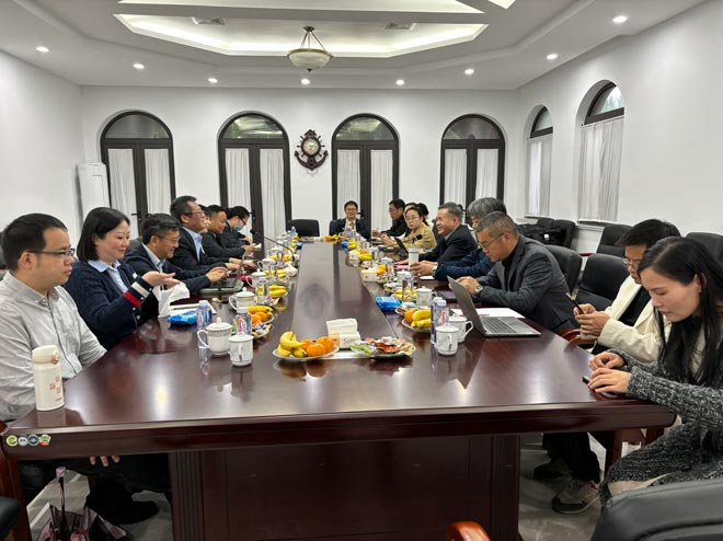 上海市社科院宗教研究所与华东神学院进行“基督教中国化”研讨 上海市社科院宗教研究所与华东神学院进行“基督教中国化”研讨